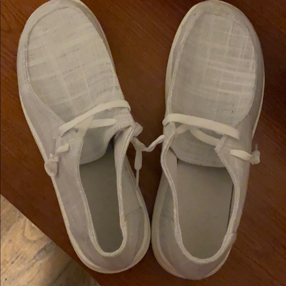-  Casual slip ons